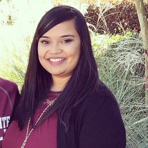 Meet your Posher, Tria